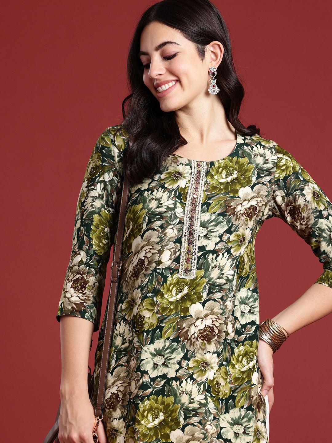 

Anouk Floral Printed Thread Work Kurta, Green