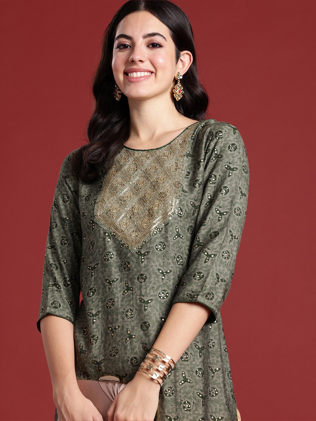 

Anouk Ethnic Motifs Embroidered Sequinned Kurta, Green