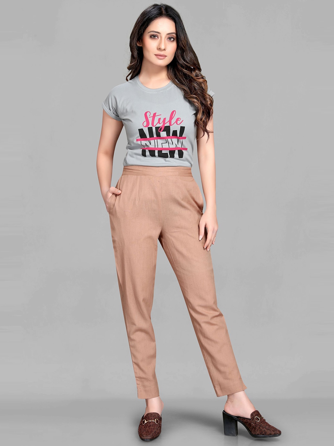 

MAIYEE Women Mid-Rise Cotton Cropped Cigarette Trousers, Beige