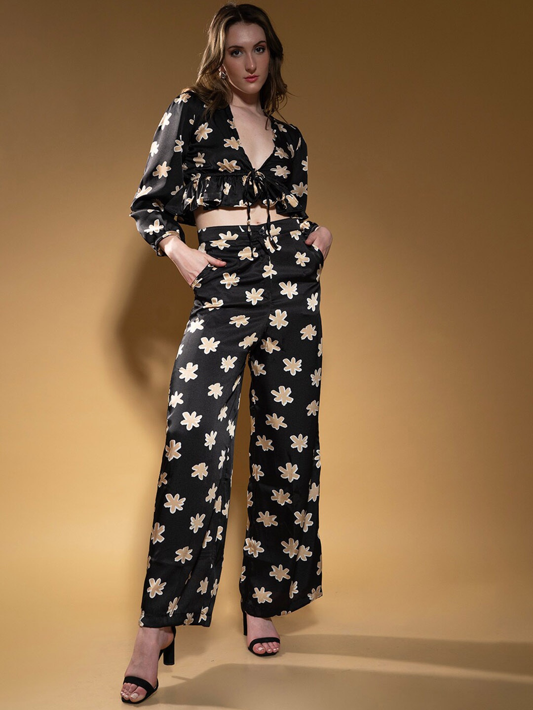 

Stylecast X Hersheinbox Grey Printed Top With Trousers Co-Ords, Black