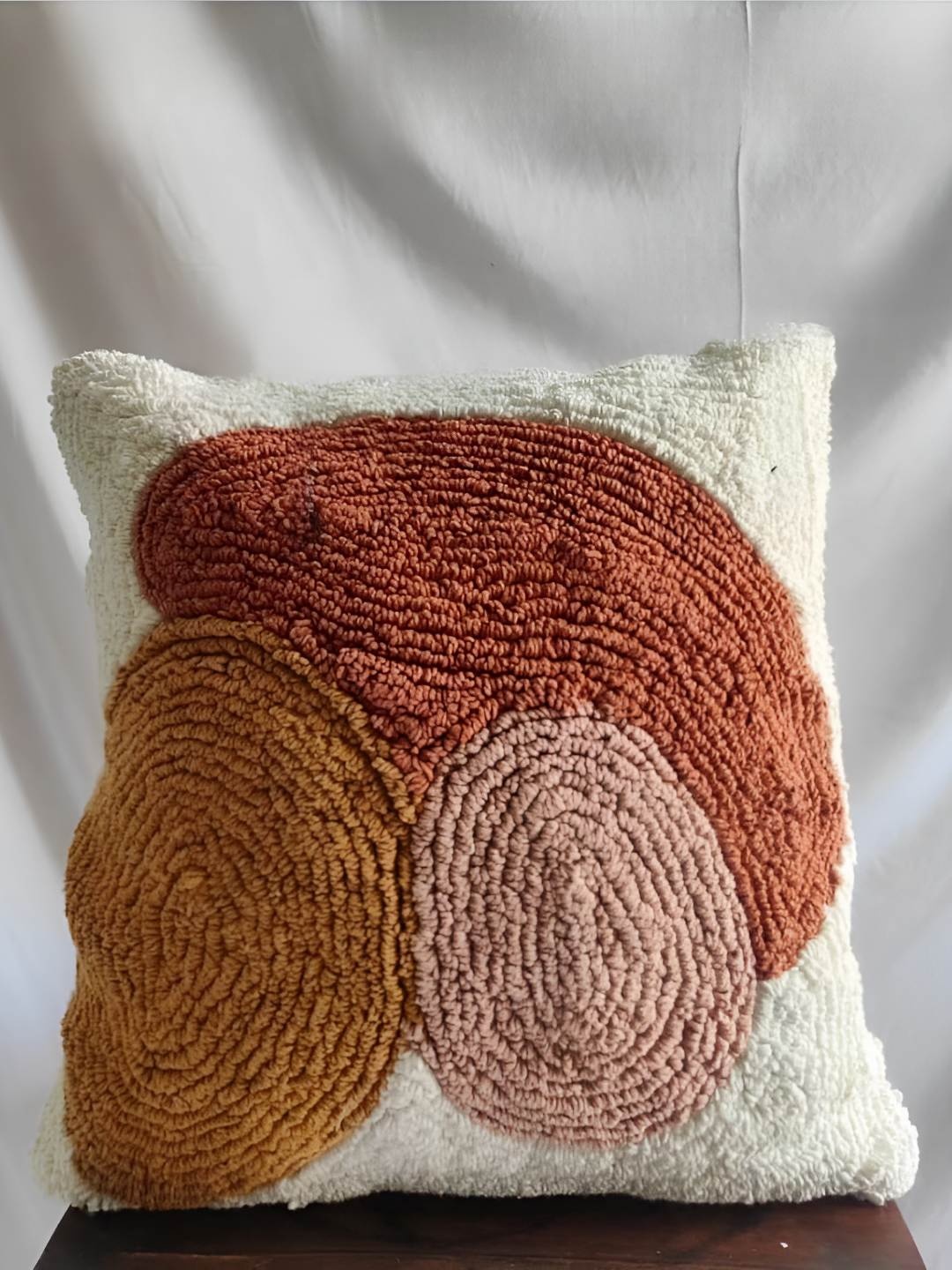 

CASA-NEST White & Brown Square Cushion Covers