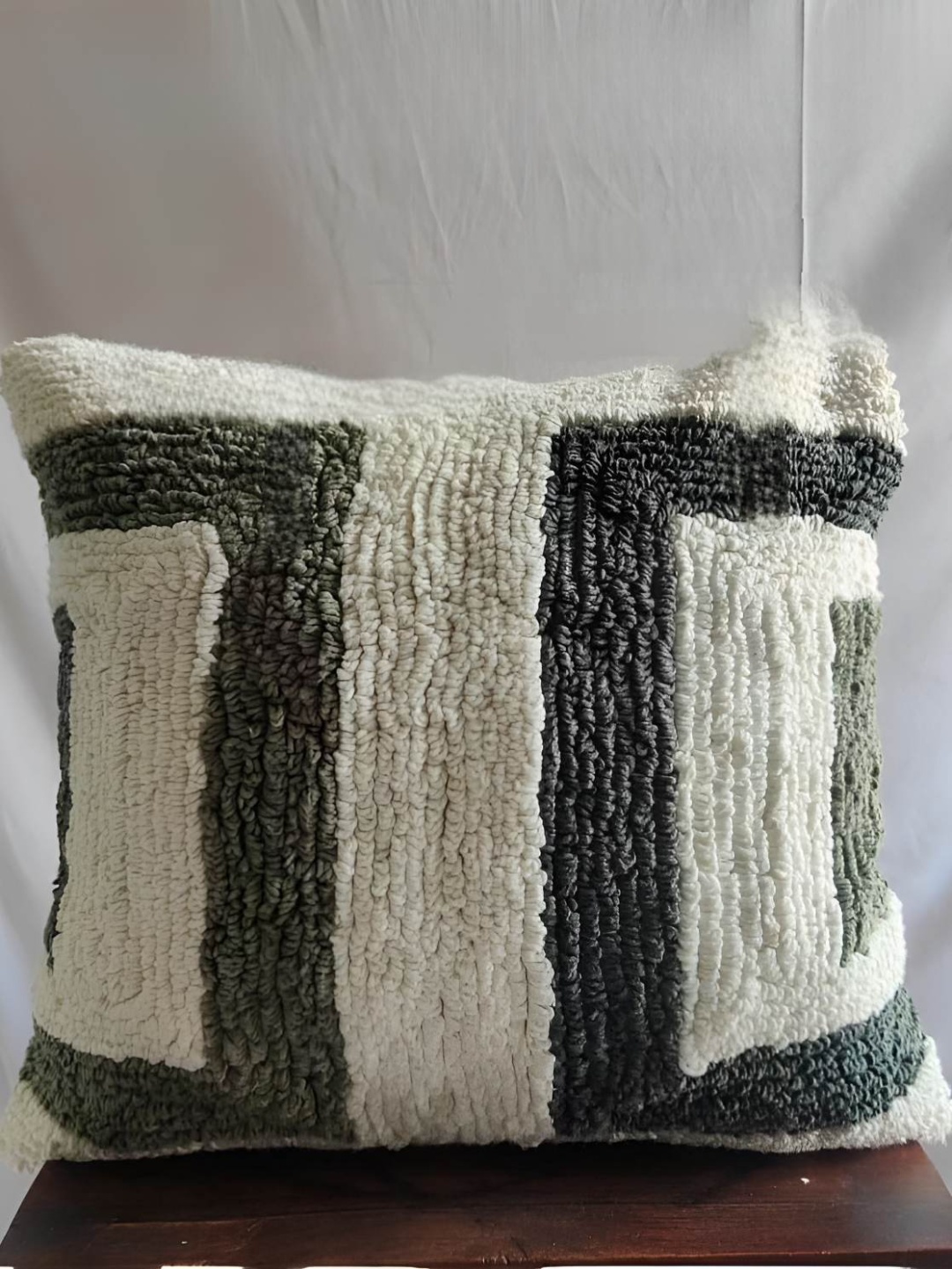 

CASA-NEST White & Black Square Cushion Covers