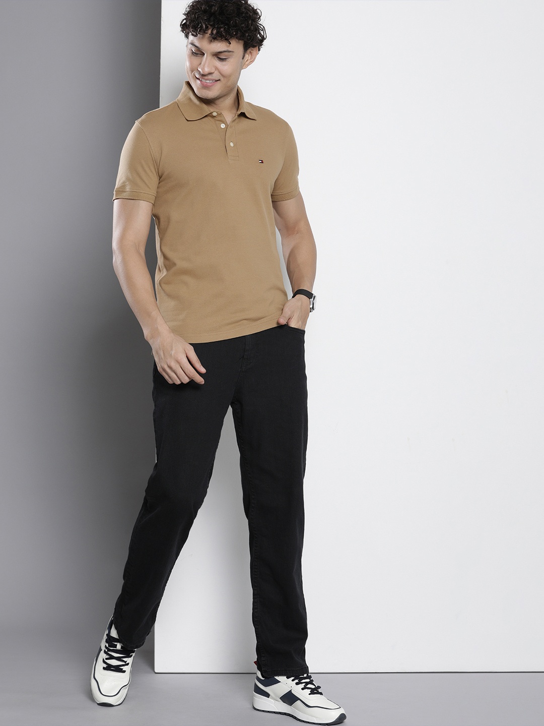 

Tommy Hilfiger Solid Polo Collar Slim Fit T-shirt, Camel brown
