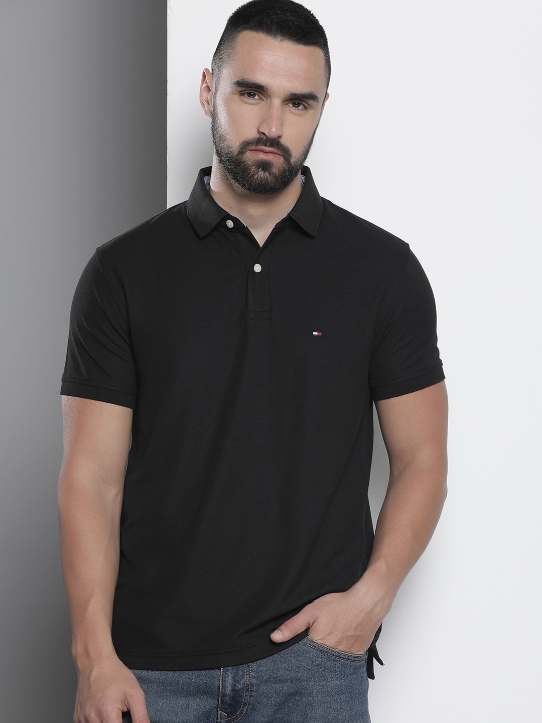 

Tommy Hilfiger Solid Polo Collar Casual T-shirt, Black