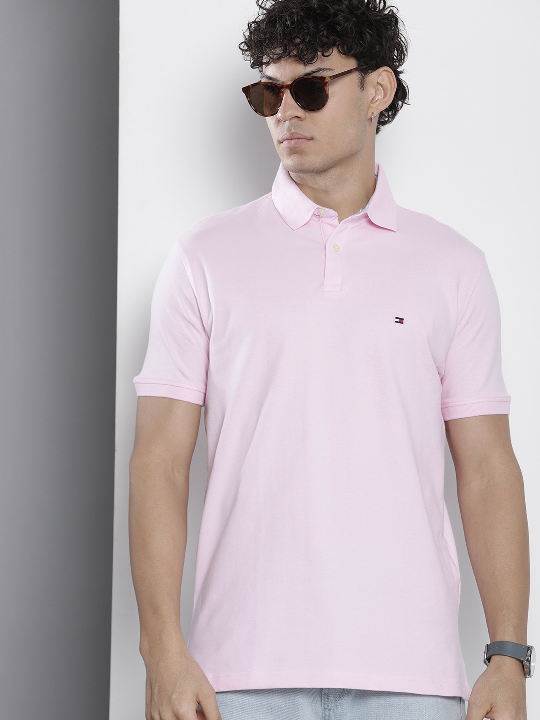 

Tommy Hilfiger Solid Polo Collar Casual T-shirt, Pink