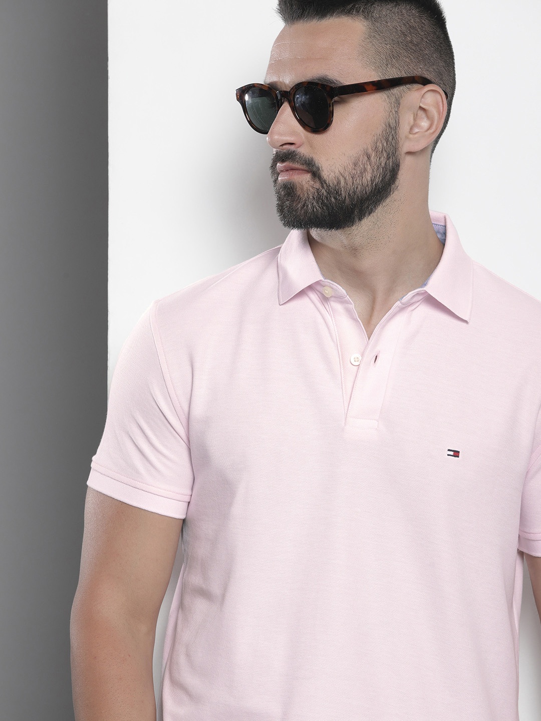 

Tommy Hilfiger Solid Polo Collar Casual T-shirt, Pink