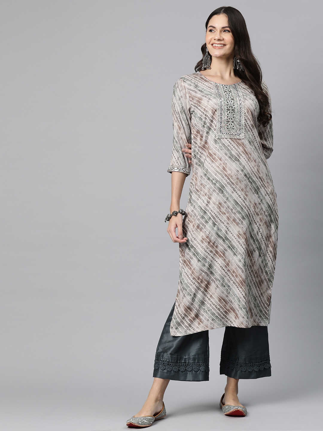 

Readiprint Leheriya Printed Thread Work Kurta, Grey