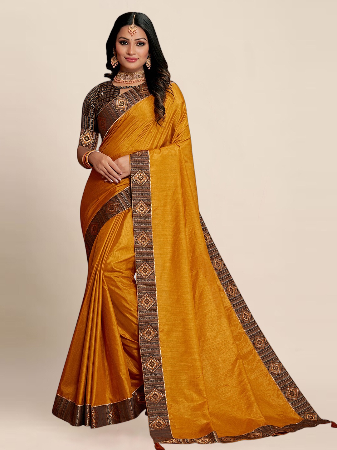 

KALINI Embroidered Saree, Yellow
