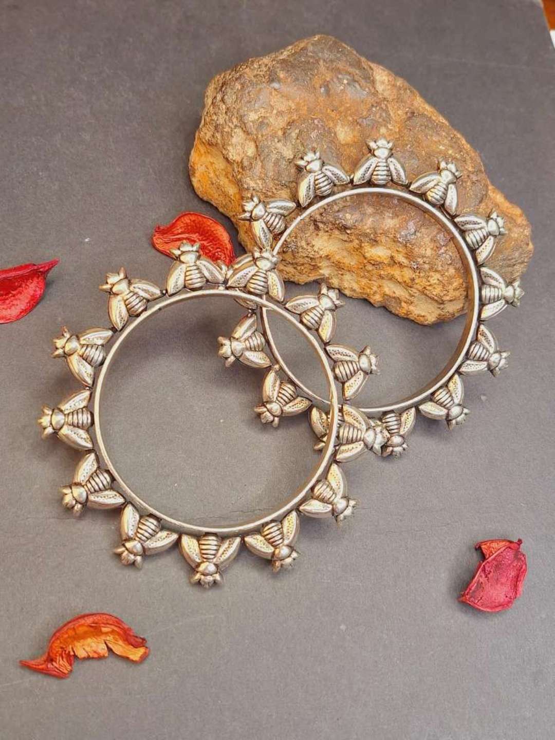 

Crunchy Fashion Set Of 2 Silver-Plated Oxidised Bangles