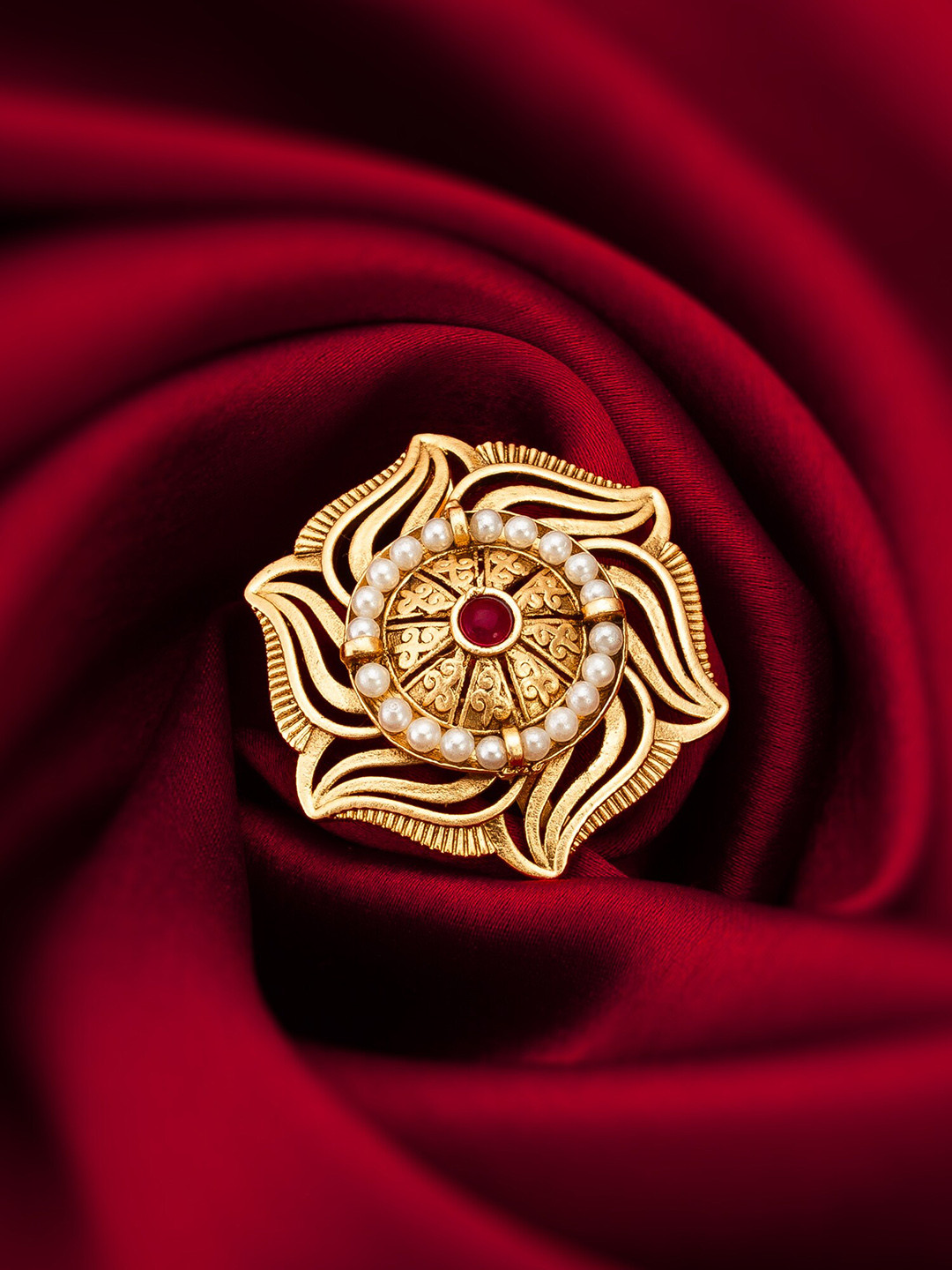 

aadita Gold Plated Kundan Studded & Beaded Adjustable Finger Ring