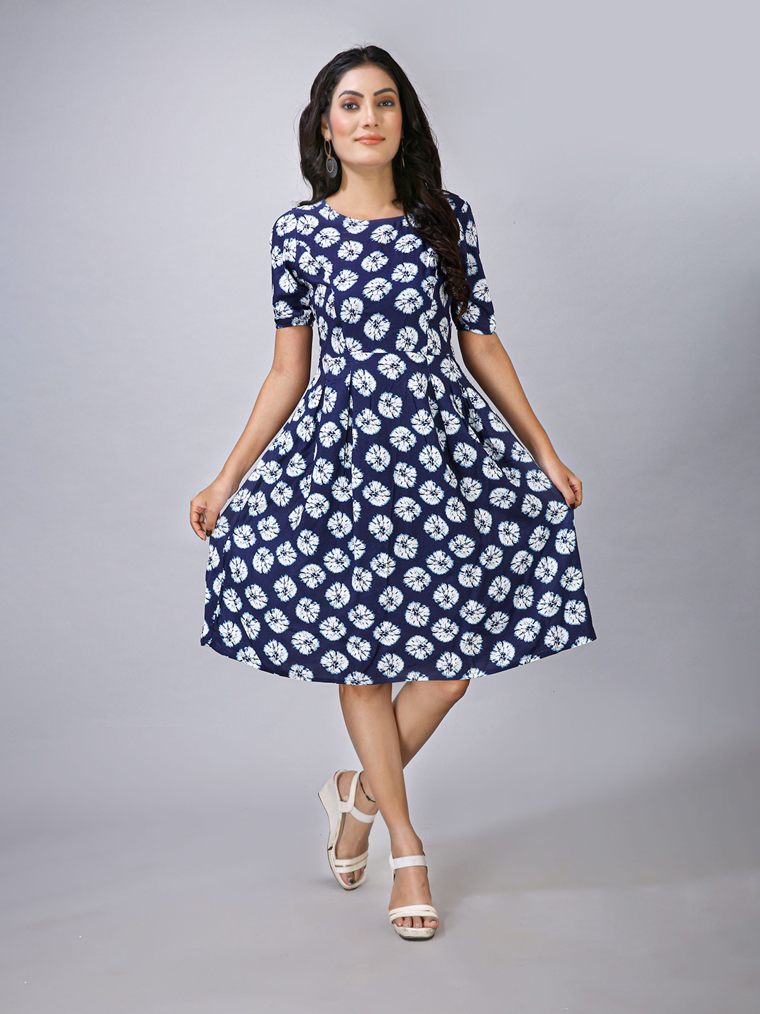 

MAIYEE Floral Printed Fit & Flare Midi Dress, Blue