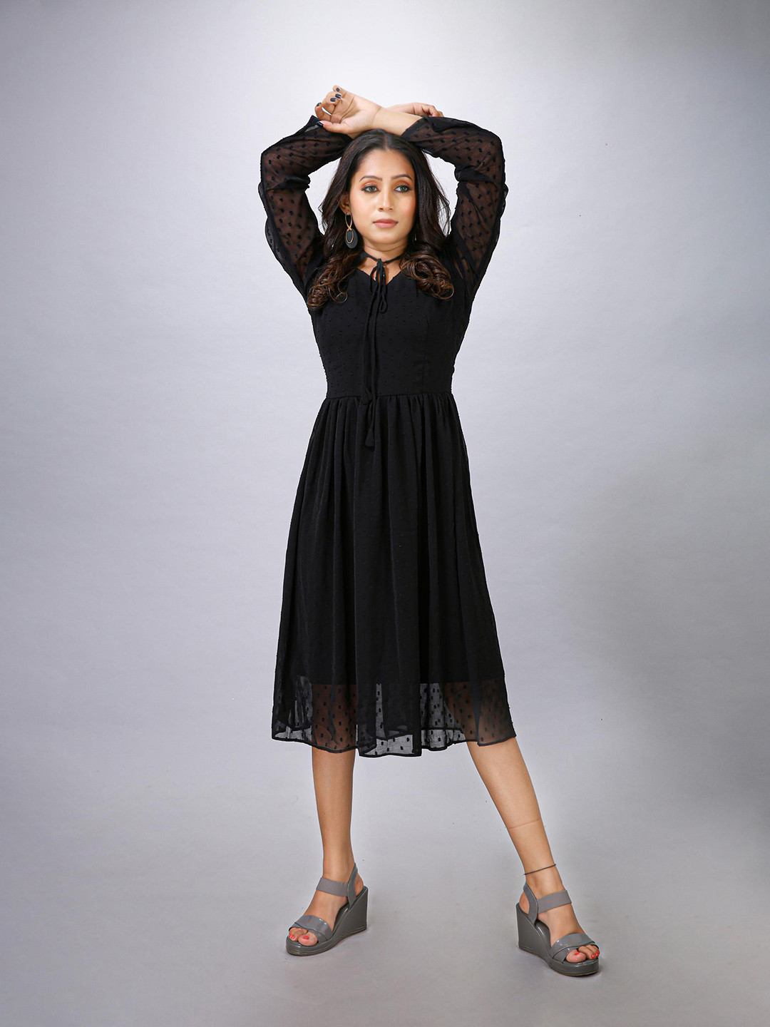 

MAIYEE Self Design Tie Up Neck Fit and Flare Dress, Black