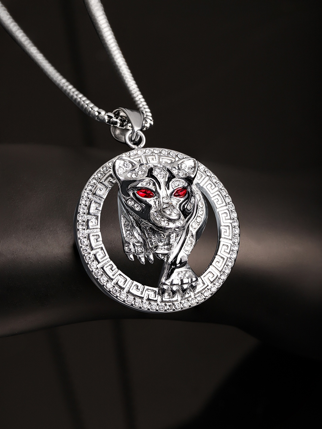 

The Roadster Lifestyle Co. Silver-Plated Chain With Pendant