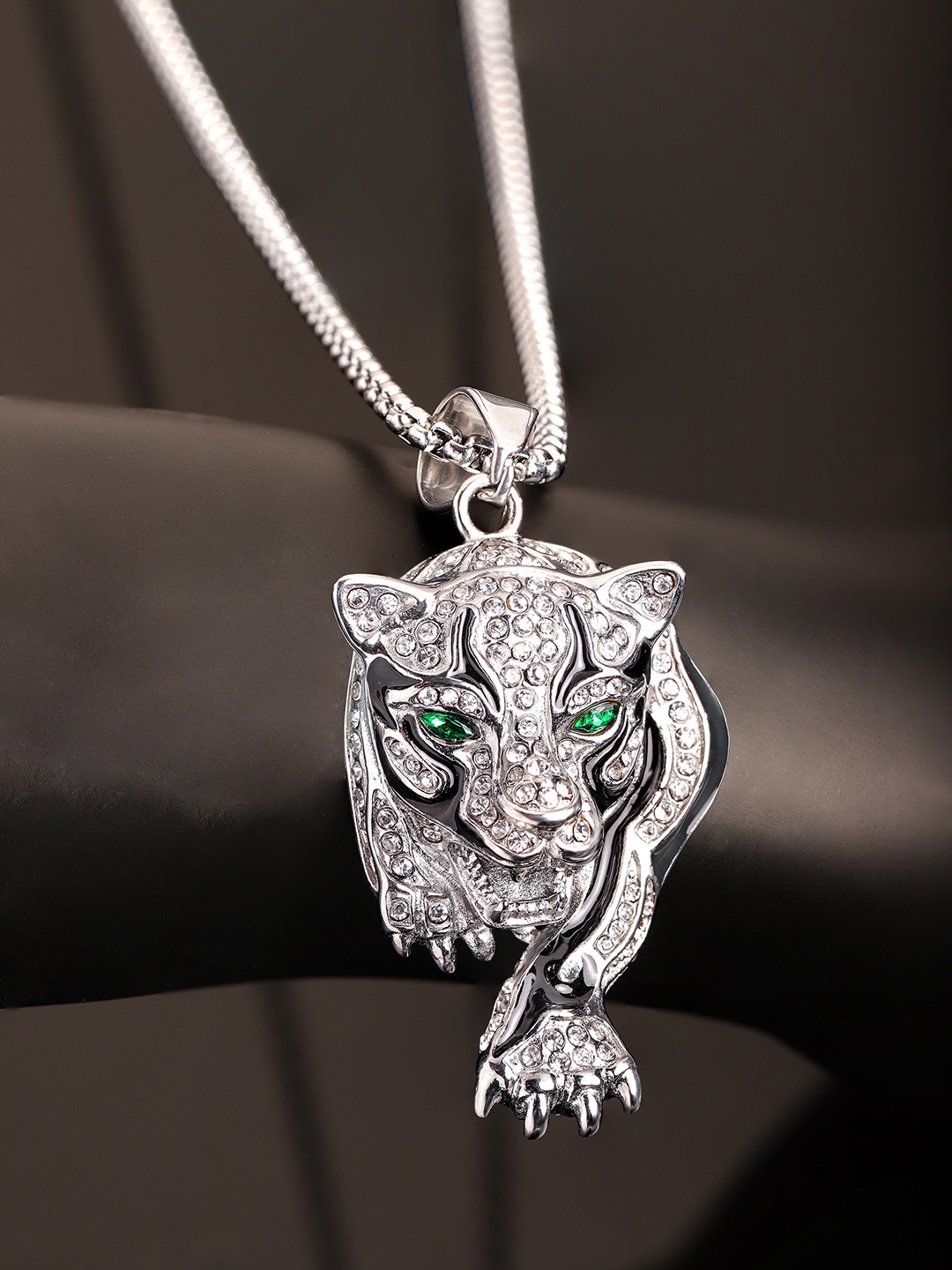 

The Roadster Lifestyle Co. Silver-Plated Chain With Pendant