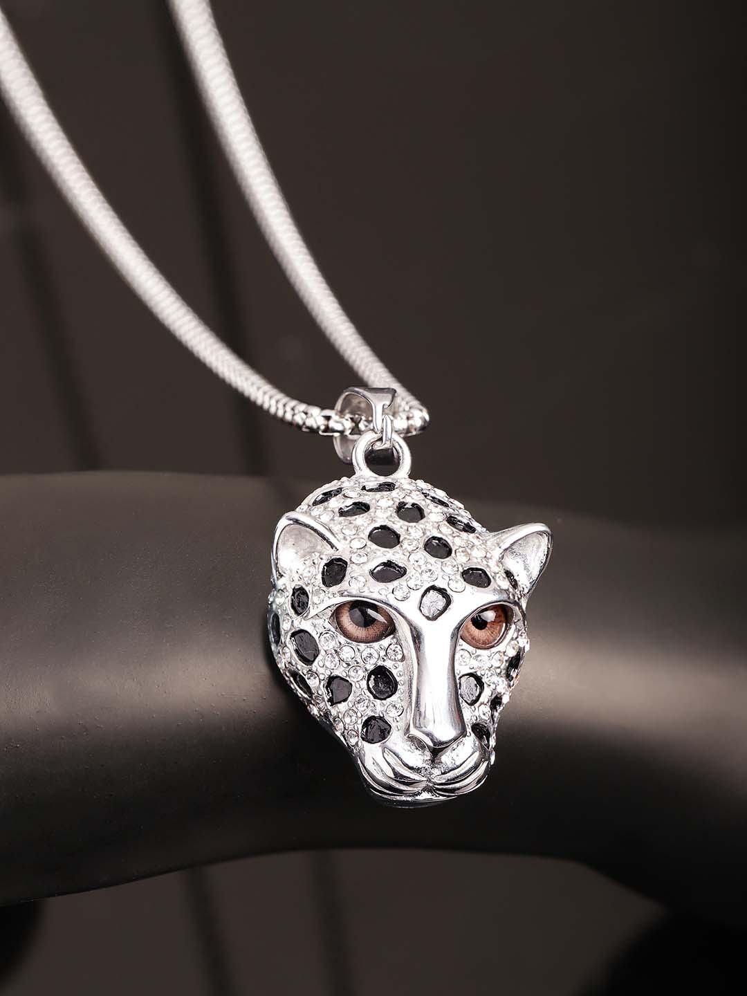 

The Roadster Lifestyle Co. Silver-Plated Chain With Pendant
