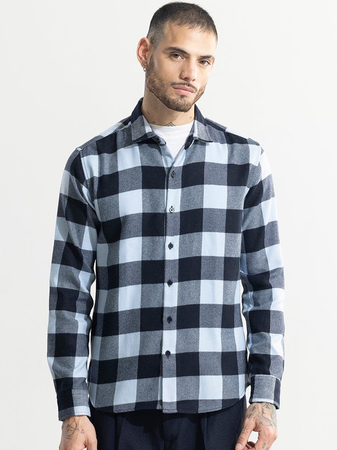 

Snitch Blue Classic Slim Fit Checked Pure Cotton Casual Shirt