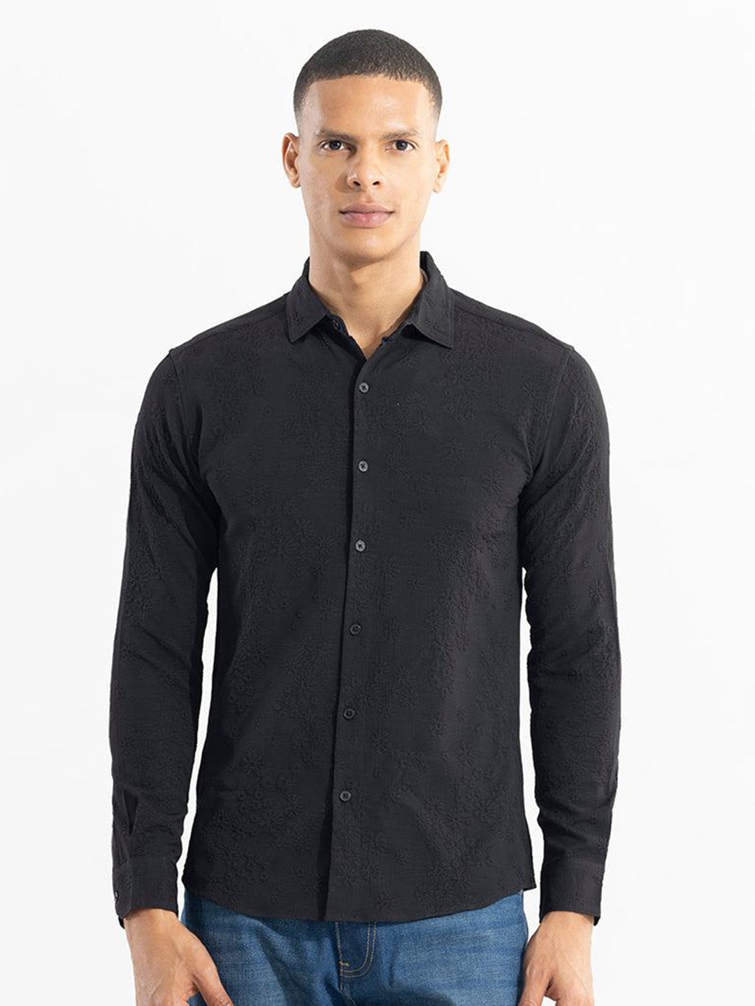 

Snitch Black Classic Slim Fit Floral Self Design Casual Shirt