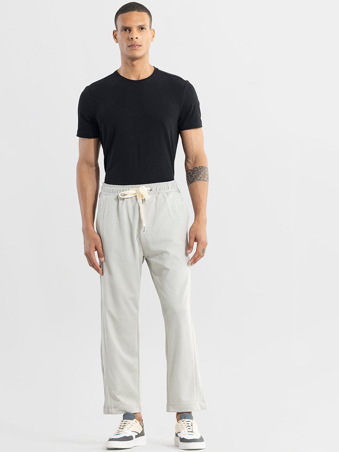 

Snitch Men Grey Smart Loose Fit Trouser
