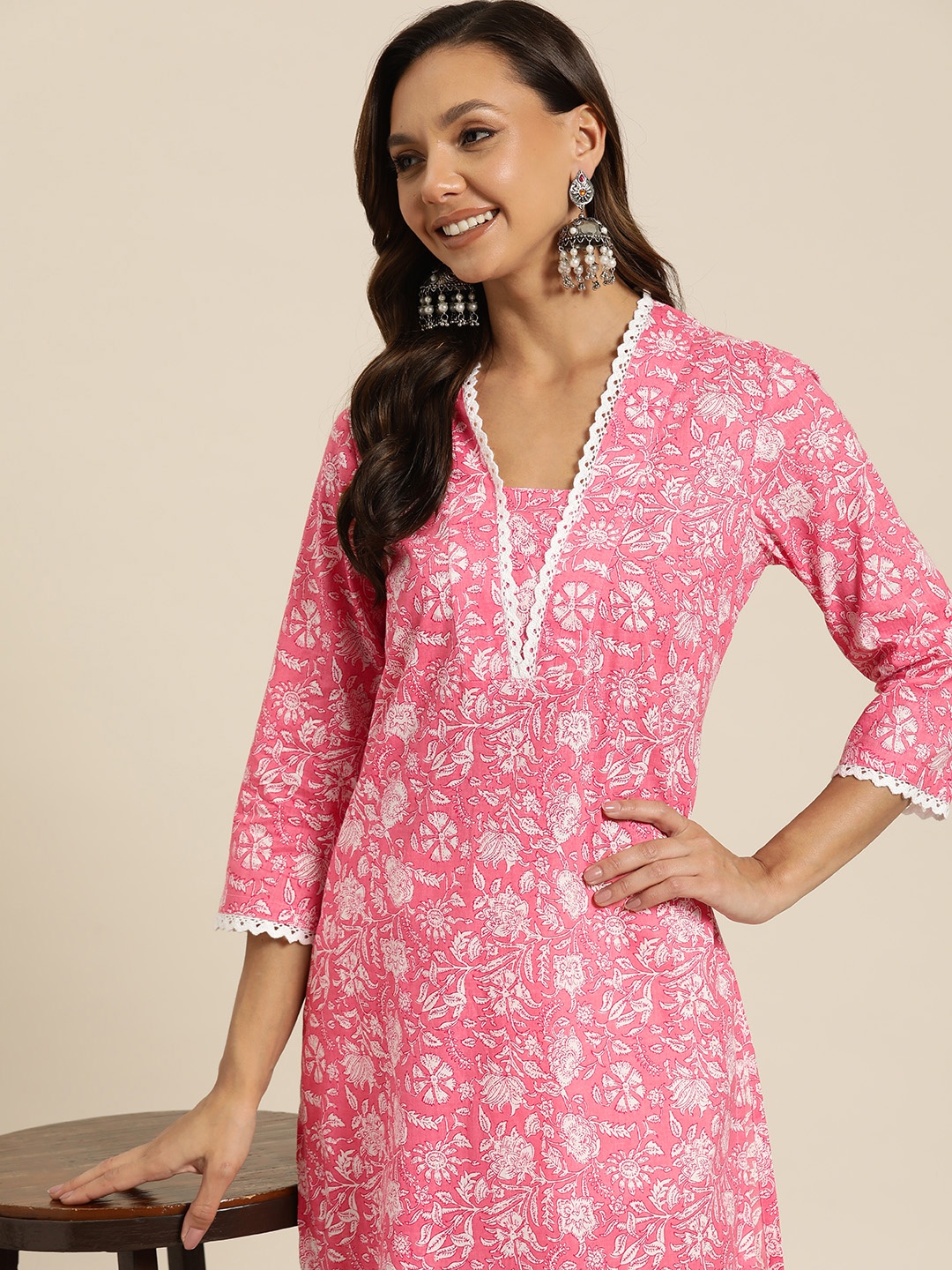 

HERE&NOW Pure Cotton Lace Insert Floral Printed Kurta, Pink
