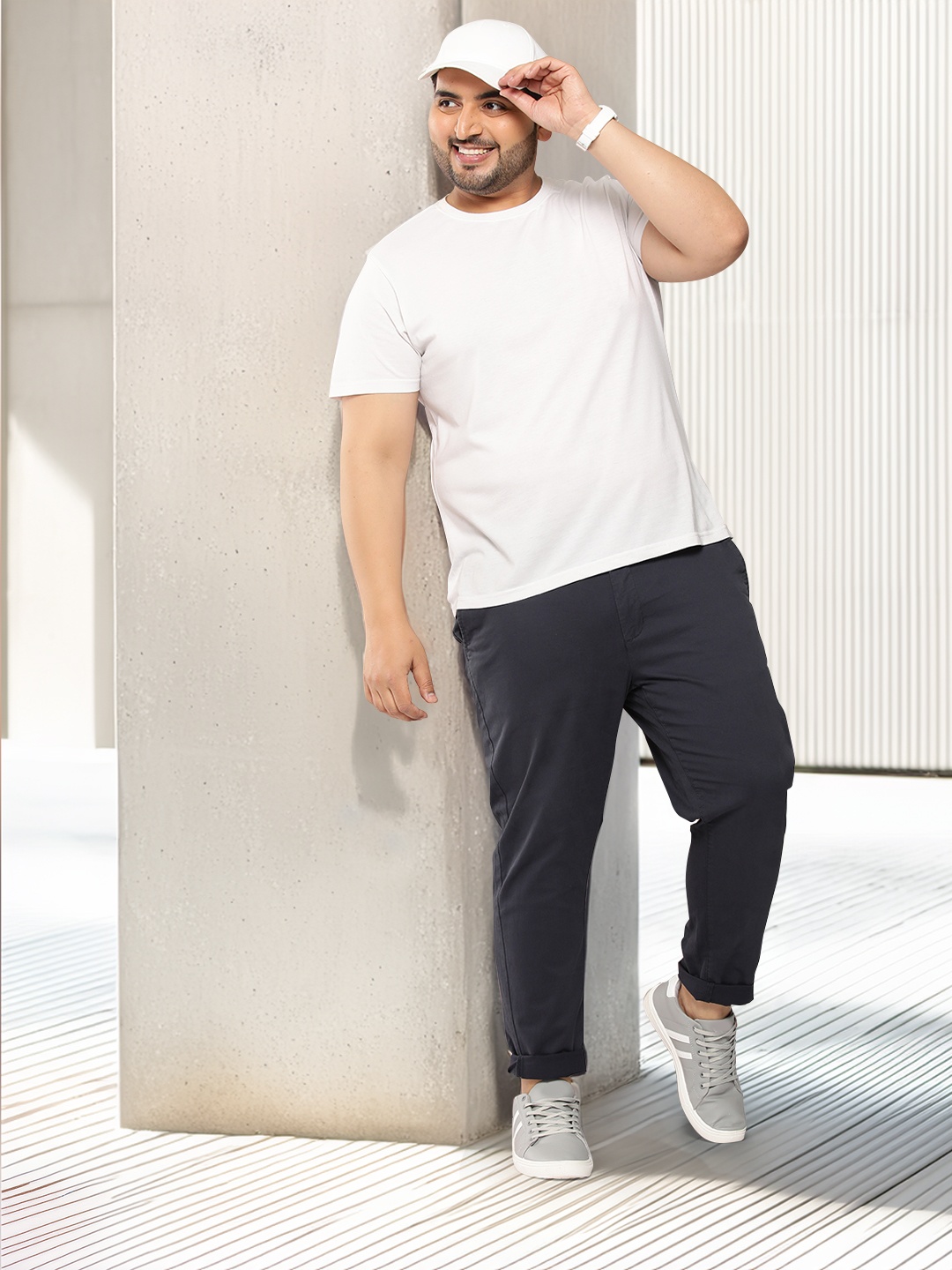 

Sztori Men Plus Size Solid Trousers, Navy blue