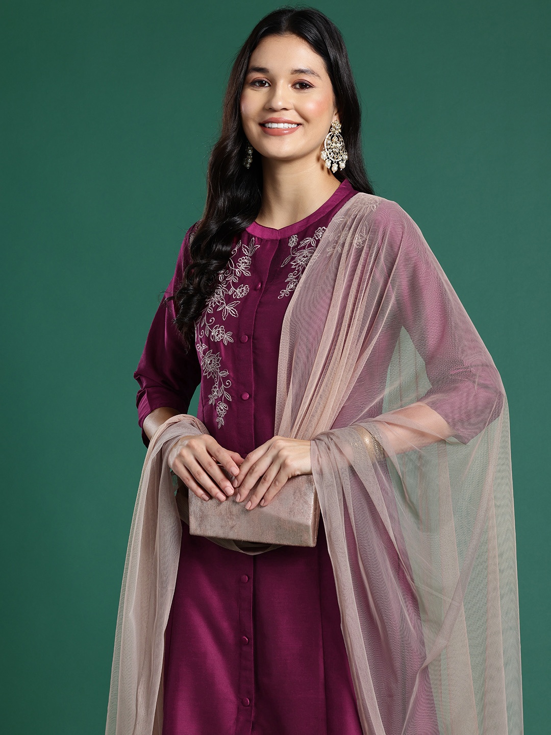 

Sangria Mandarin Collar Threadwork Kurta With Trousers & Dupatta, Maroon