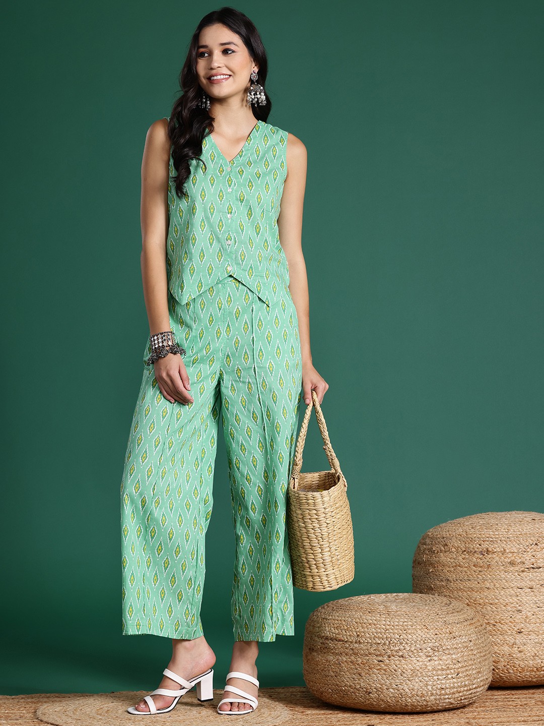

Sangria Pure Cotton Geometric Printed Ethnic Co-Ords, Green