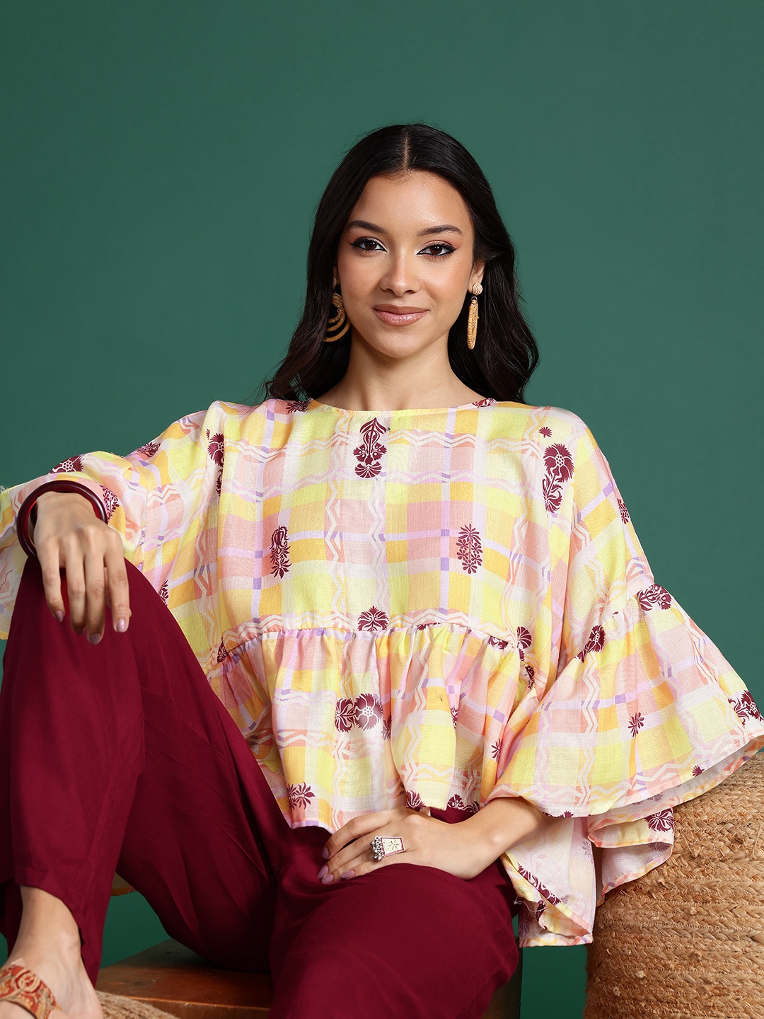 

Sangria Geometric Printed Regular Top with Trousers, Yellow