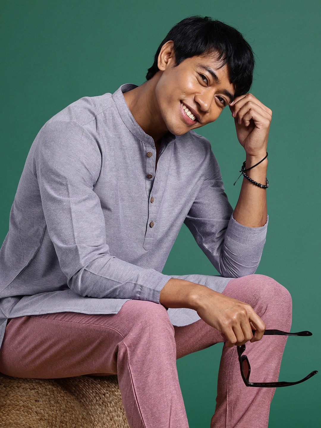 

Sangria Men Pure Cotton Kurta with Trousers, Purple