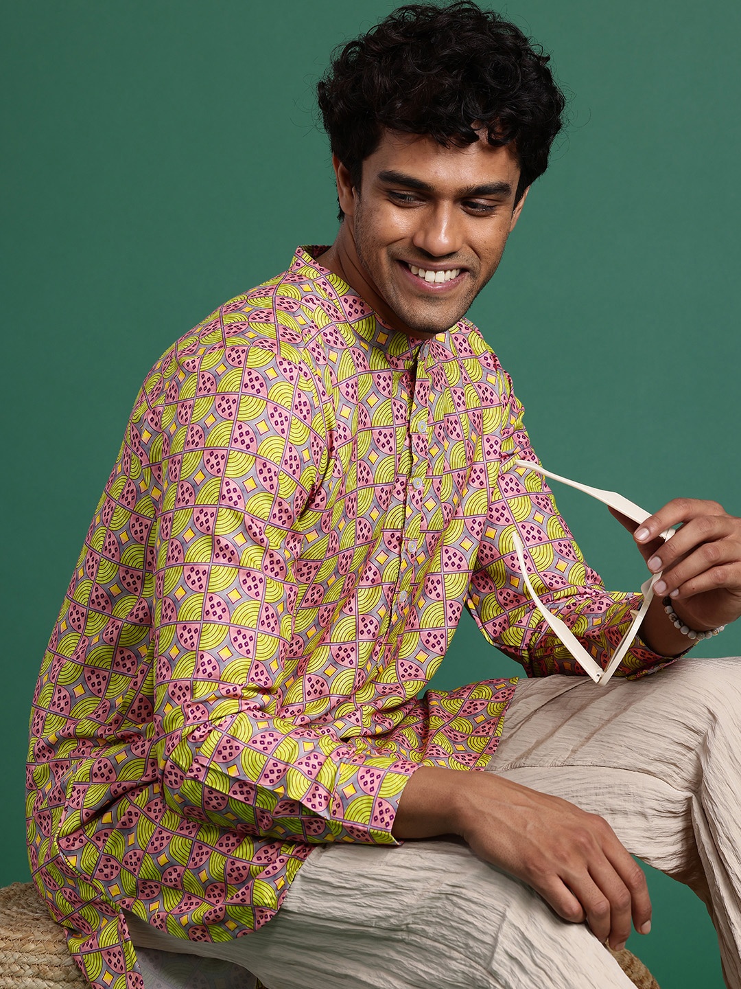 

Sangria Geometric Printed Kurta, Green