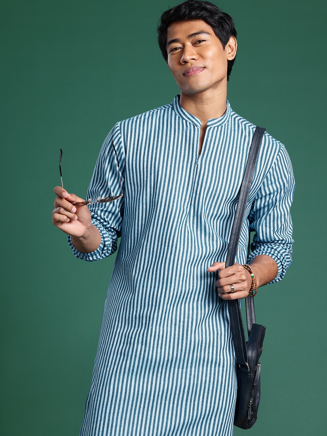 

Sangria Striped Straight Kurta, Teal