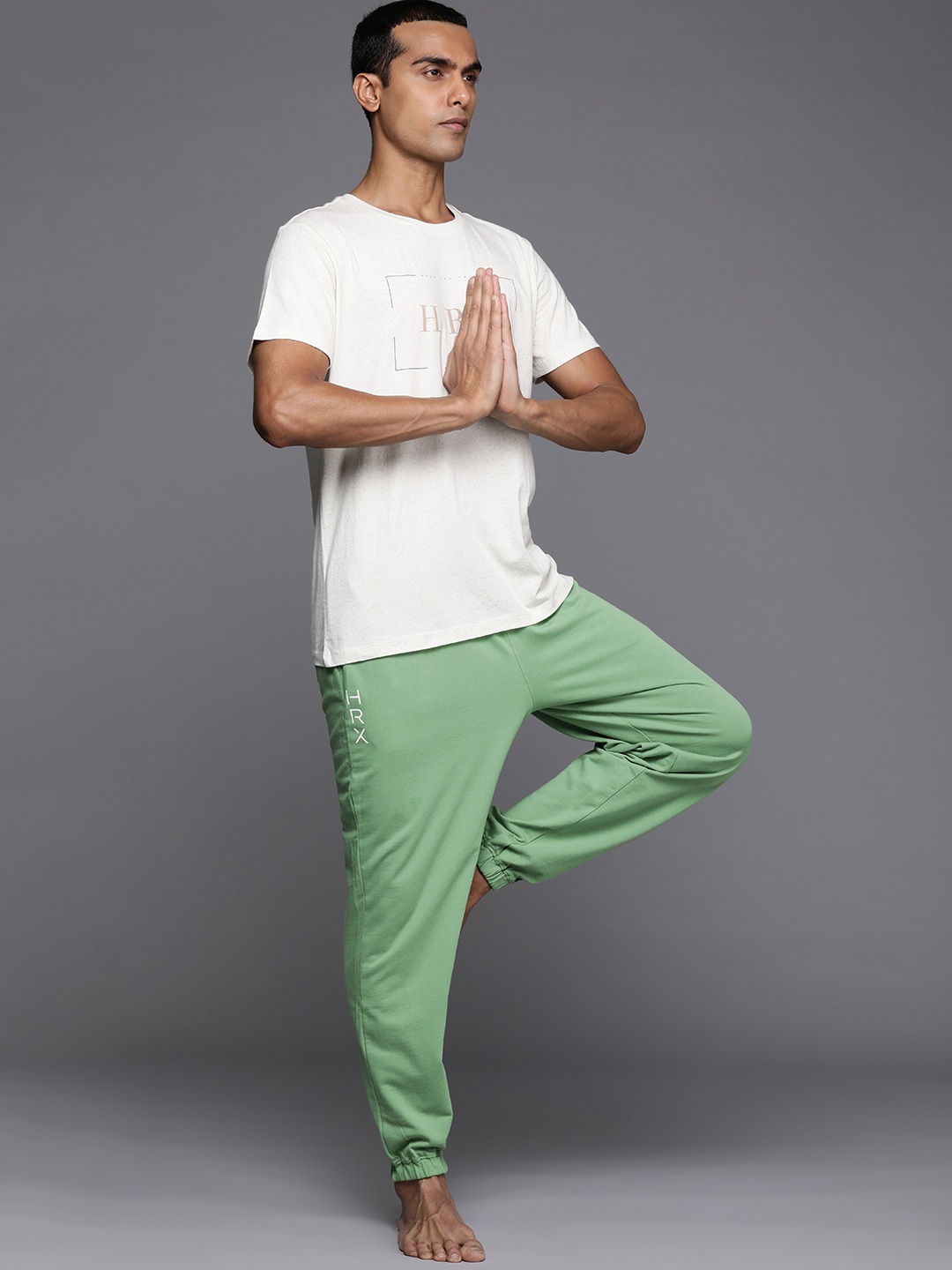 

HRX by Hrithik Roshan Men Pure Cotton Relax Fit Yoga Joggers, Green