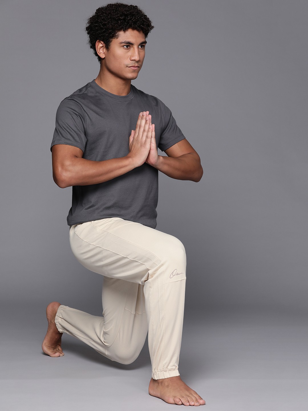 

HRX by Hrithik Roshan Men Pure Cotton Relax Fit Yoga Joggers, Cream