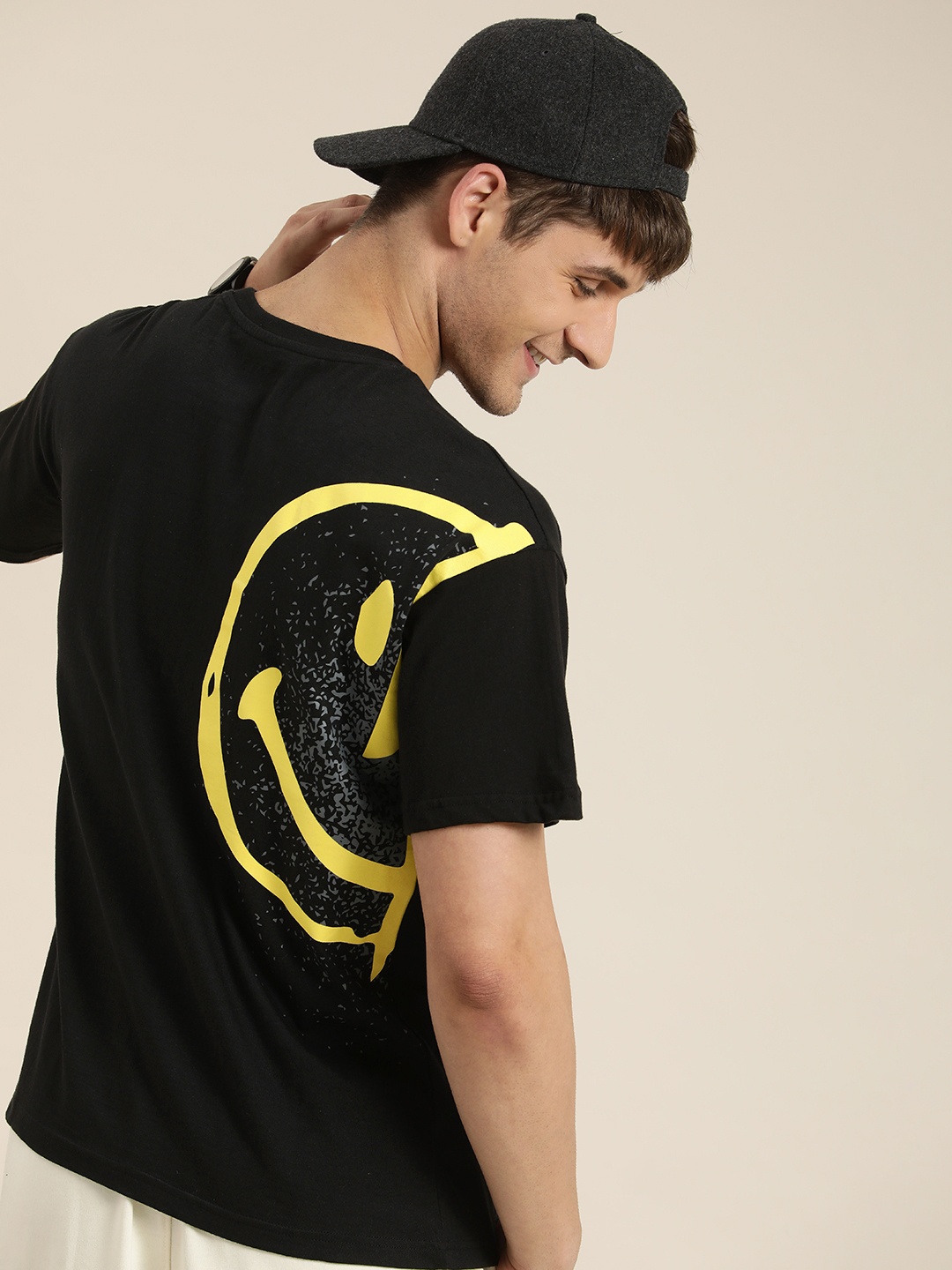 

HERE&NOW Graphic Printed T-shirt, Black