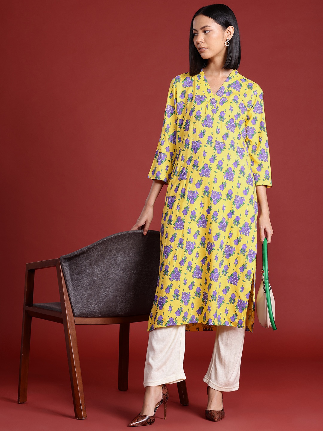 

all about you Floral Printed Straight Kurta, Yellow