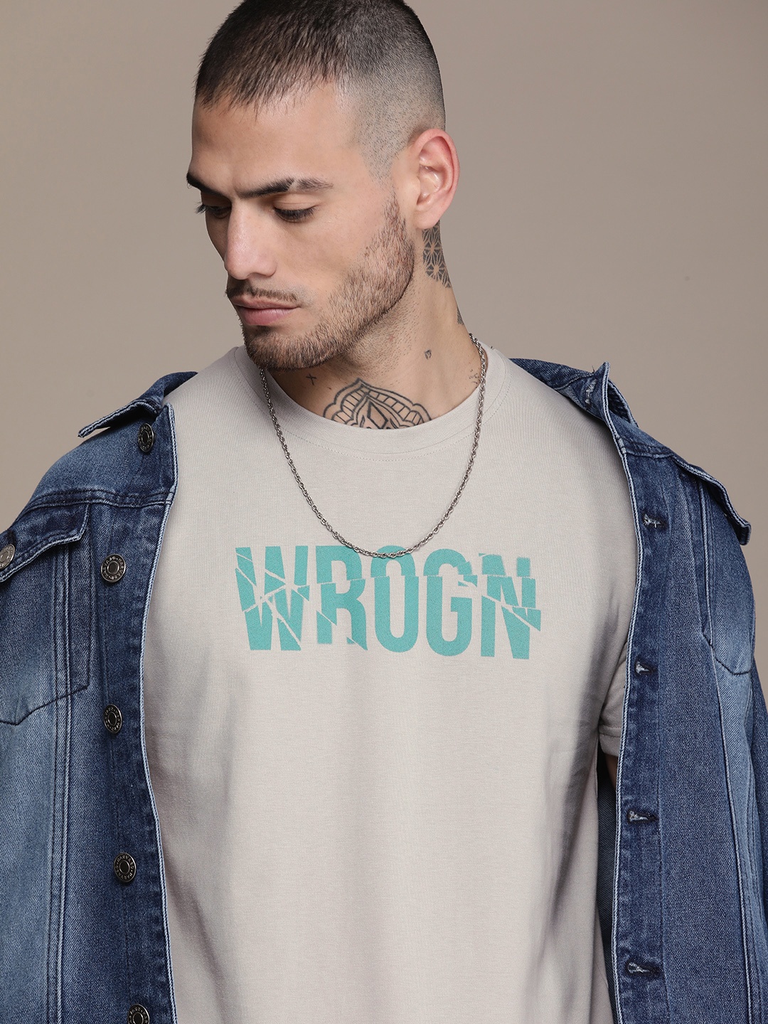 

WROGN Men Brand Logo Print Knitted Slim Fit T-shirt, Grey