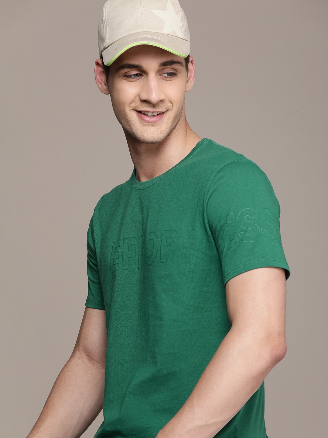 

WROGN Men Slim Fit T-shirt, Green