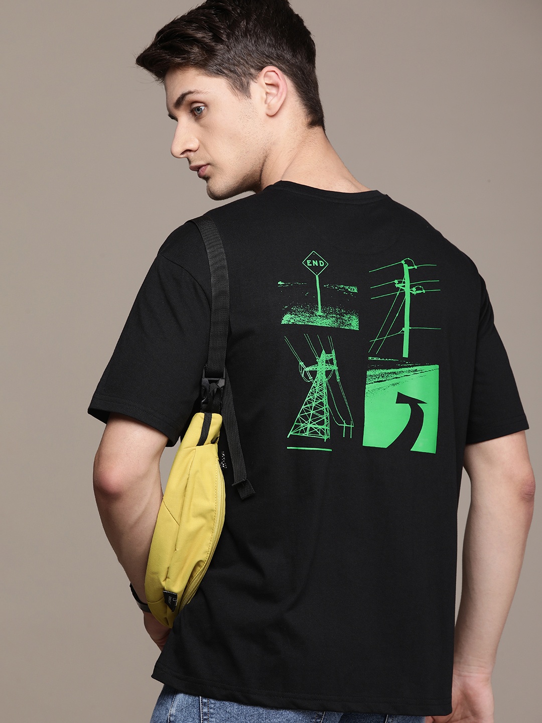

WROGN Graphic Printed Drop-Shoulder Sleeves Oversized T-shirt, Black