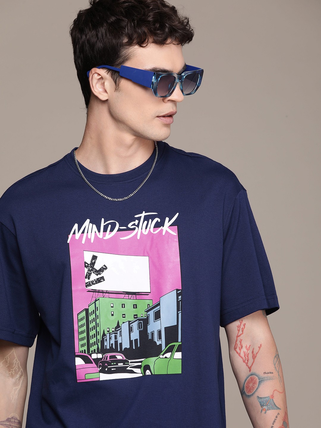 

WROGN Men Graphic Printed Pure Cotton T-shirt, Navy blue