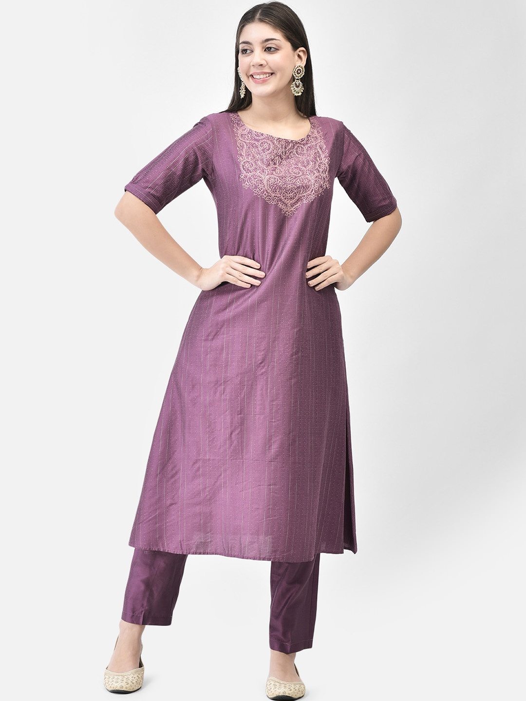 

Span Ethnic Motifs Yoke Embroidered A-Line Kurta, Purple