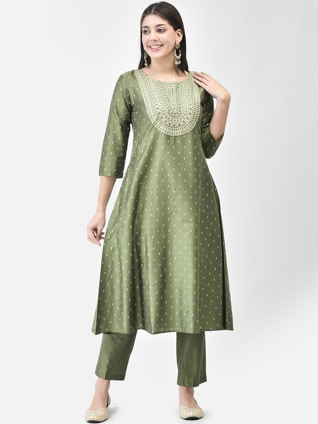 

Span Floral Printed Thread Work A-Line Kurta, Green