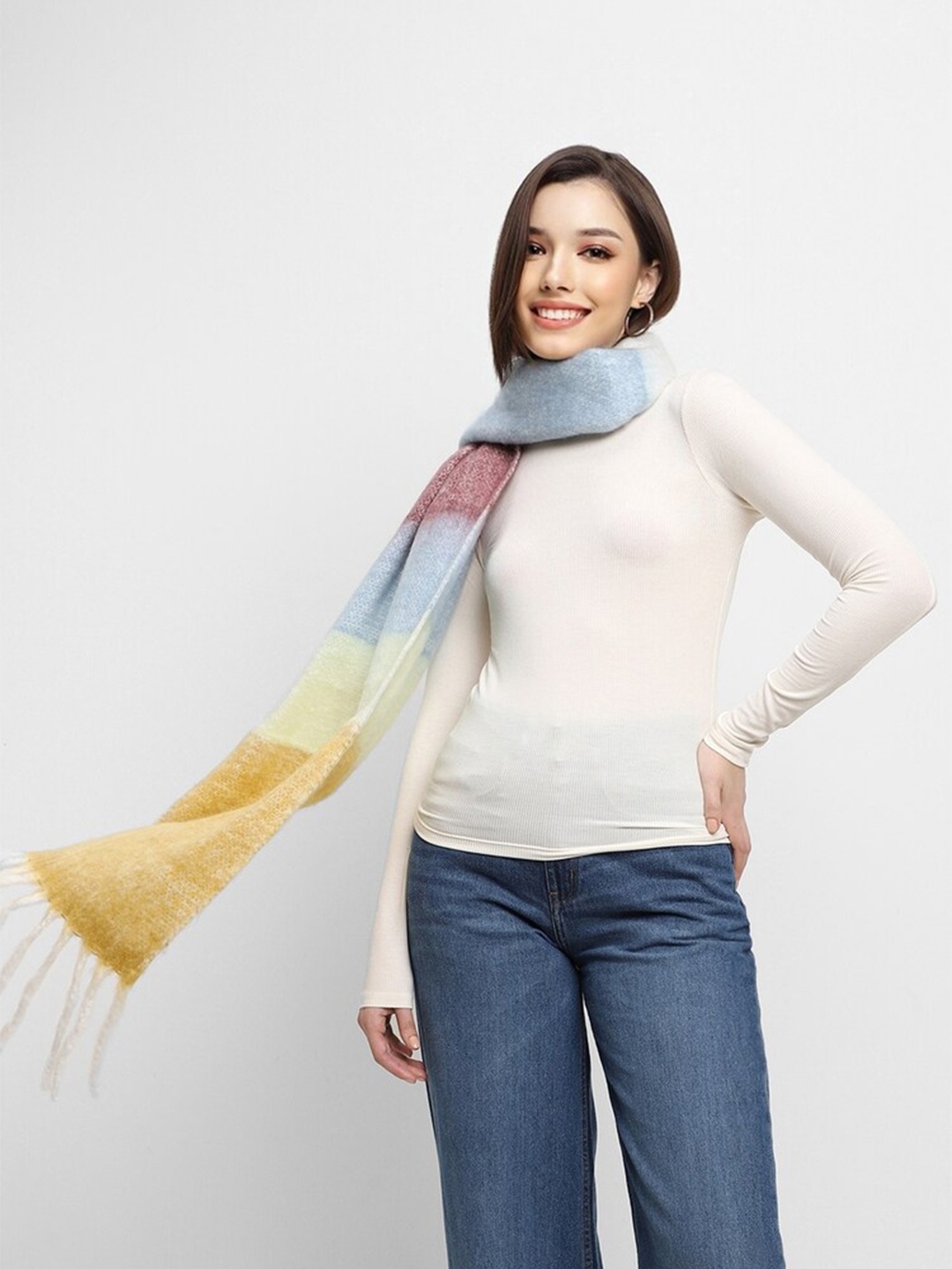 

FOREVER 21 Colourblocked Acrylic Scarf, White