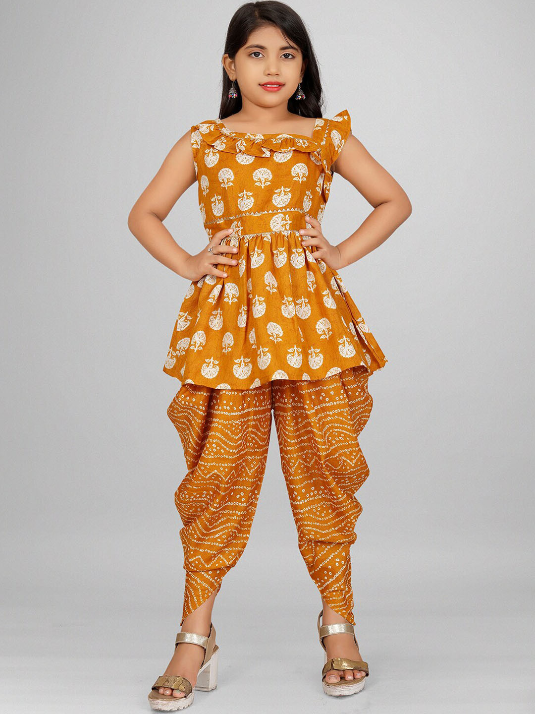 

BAESD Girls Kurta Sets, Mustard