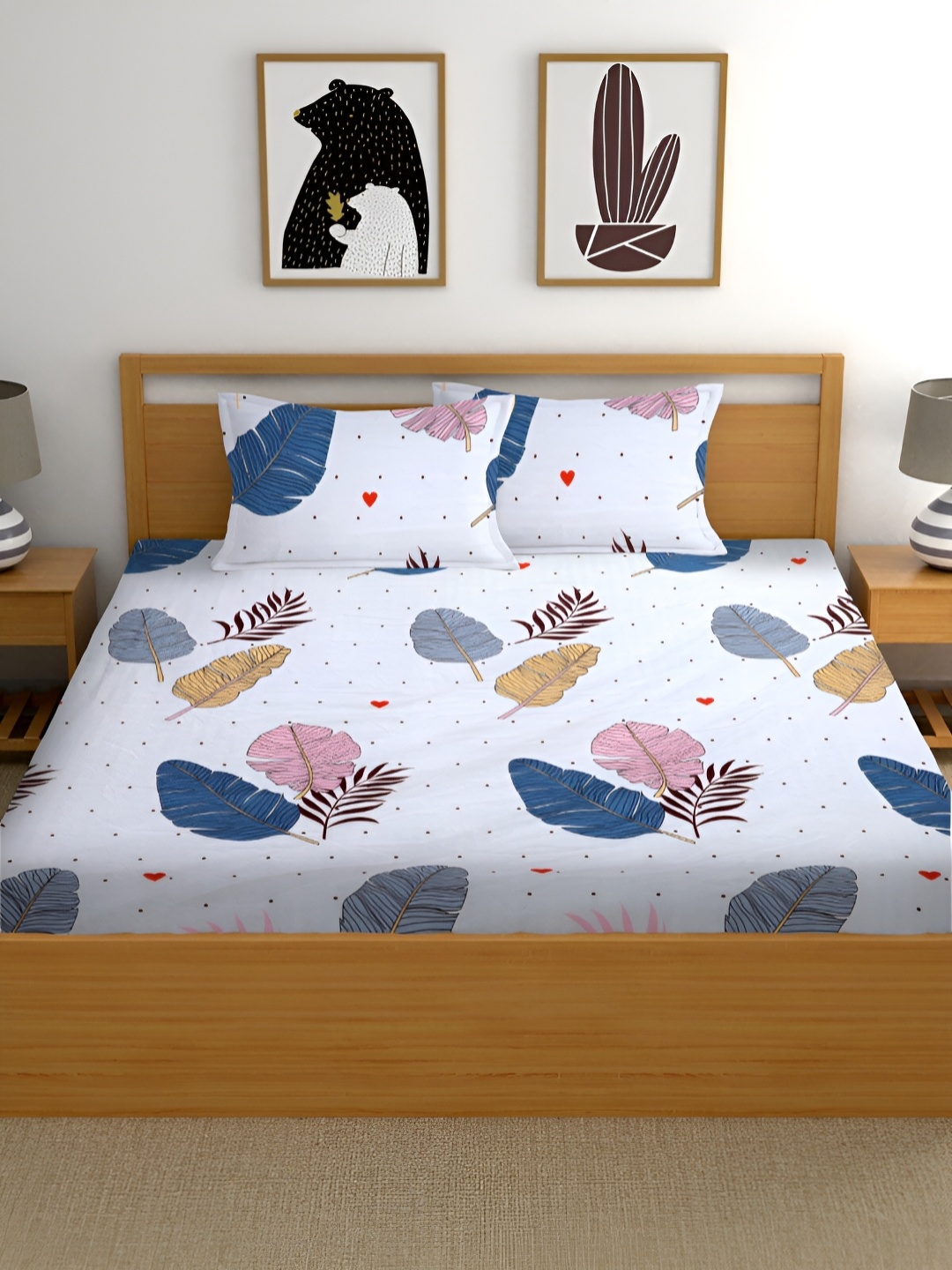 

HOMECRUST White & Blue Geometric 210 TC Queen Bedsheet with 2 Pillow Covers 300 GSM