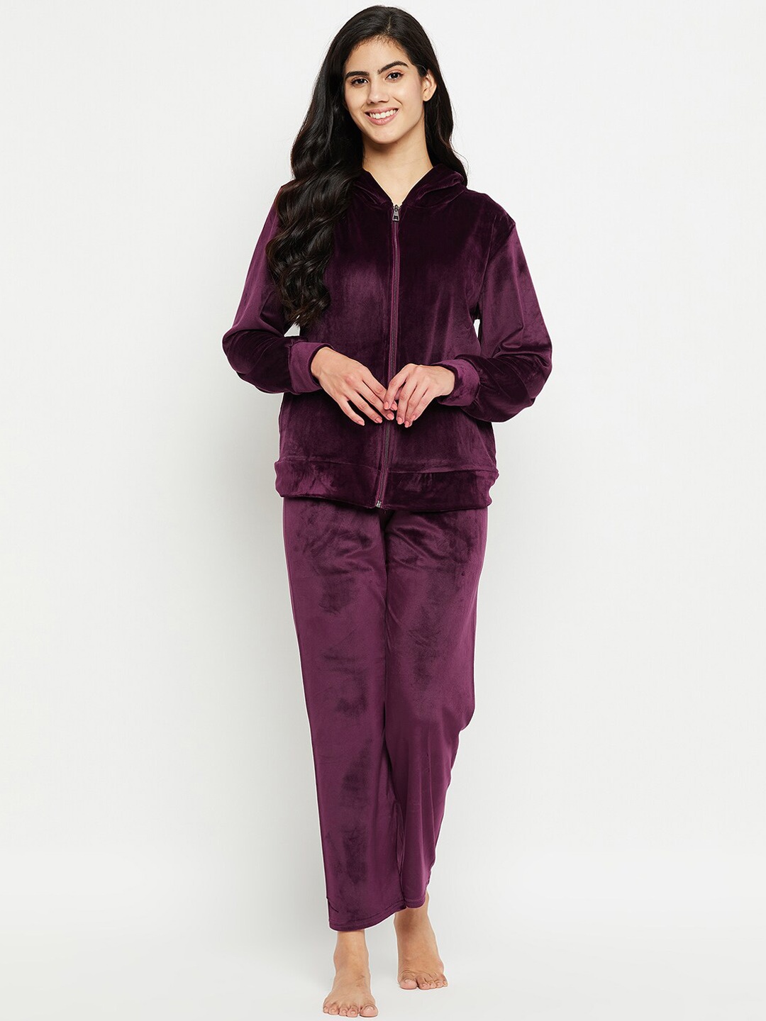

Camey Hooded Long Sleeves Velvet Night Suit, Purple