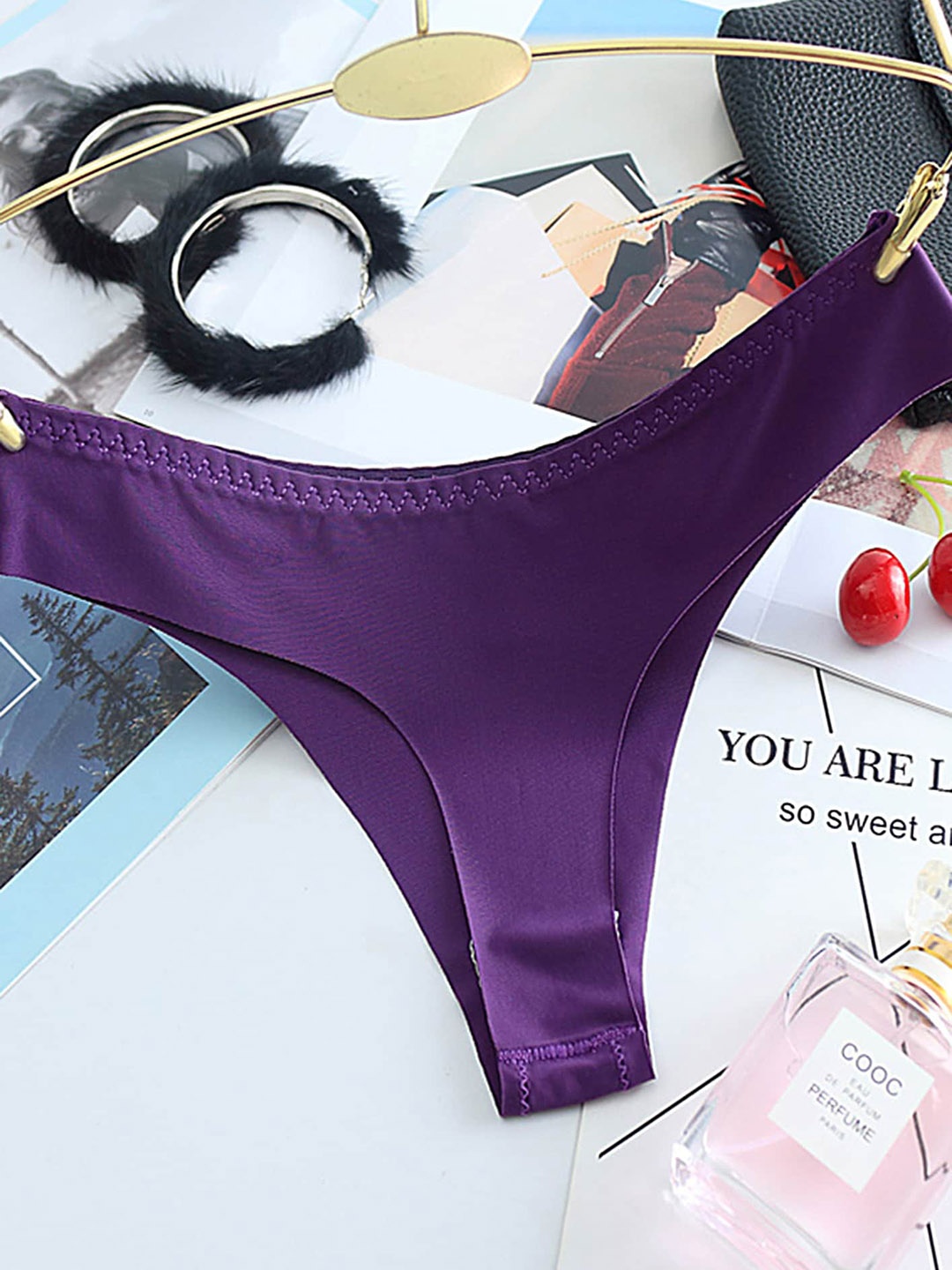 

LULU & SKY Low-Rise Seamless Thong Briefs, Purple