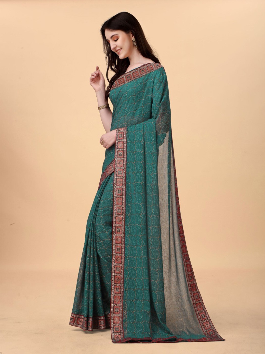 

ZEEPKART Woven Design Zari Saree, Green