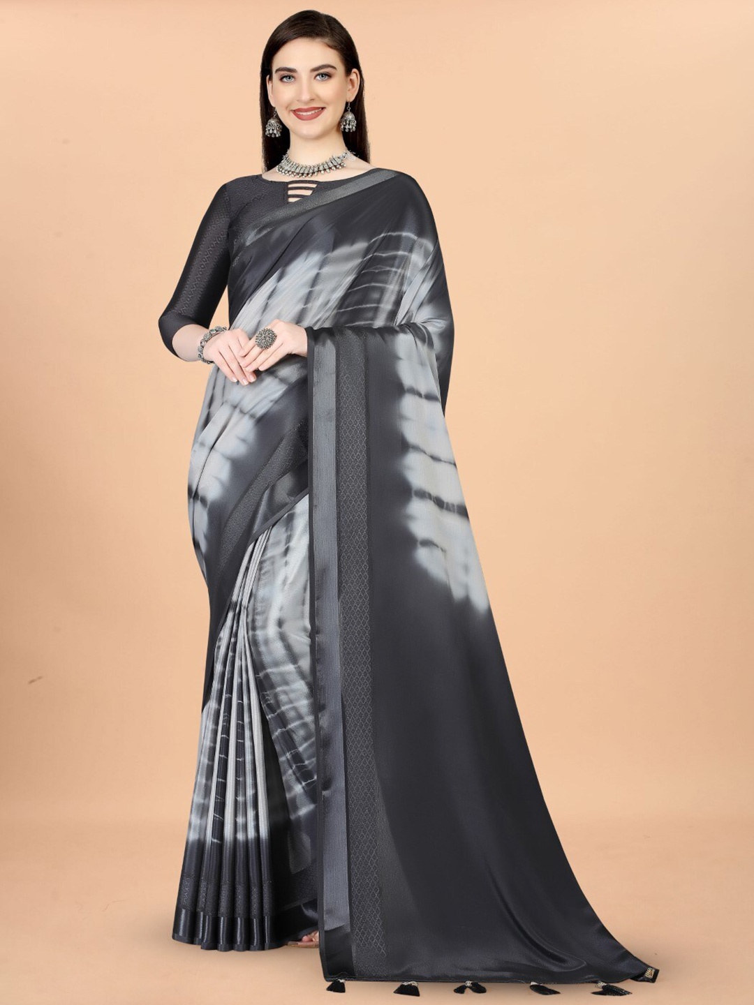 

ZEEPKART Woven Design Zari Saree, Black