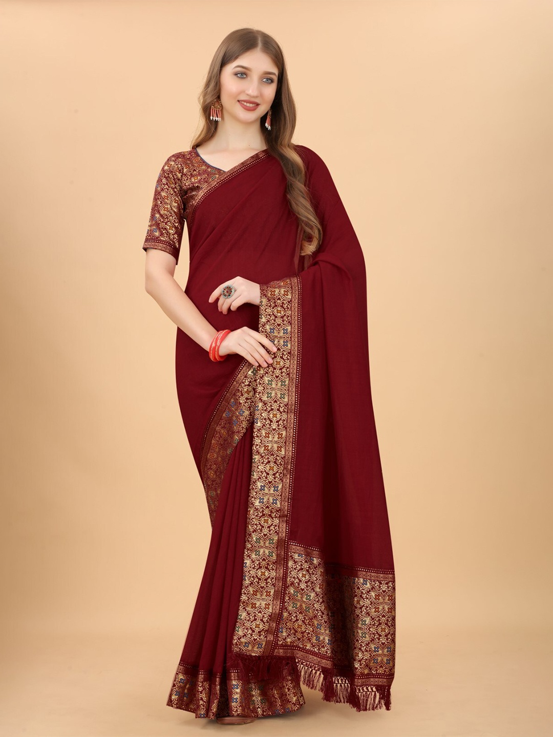 

ZEEPKART Woven Design Zari Saree, Maroon