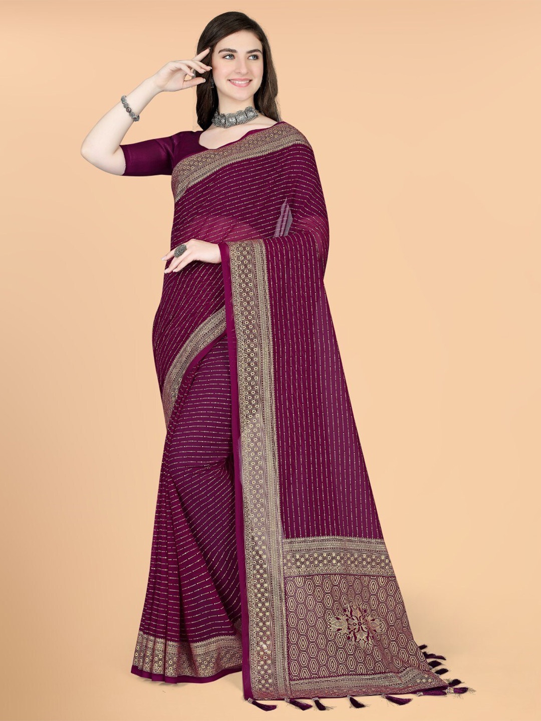 

ZEEPKART Woven Design Zari Saree, Magenta