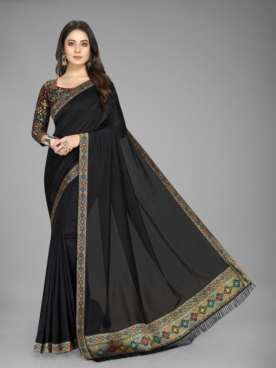 

ZEEPKART Woven Design Zari Saree, Black